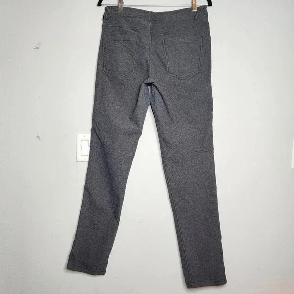 Lululemon Grey Tech Canvas ABC pants. Men's size 30×33.